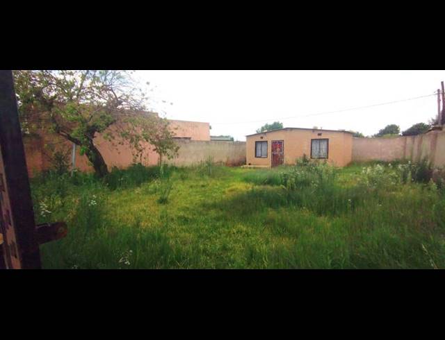 2 BEDROOM HOUSE FOR SALE IN DAVEYTON CENTRAL